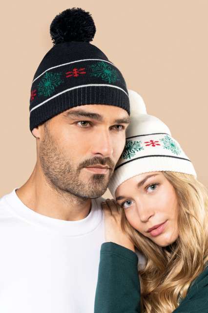 KP558 BEANIE WITH CHRISTMAS PATTERNS